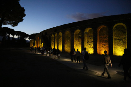 Scavi Pompei di notte